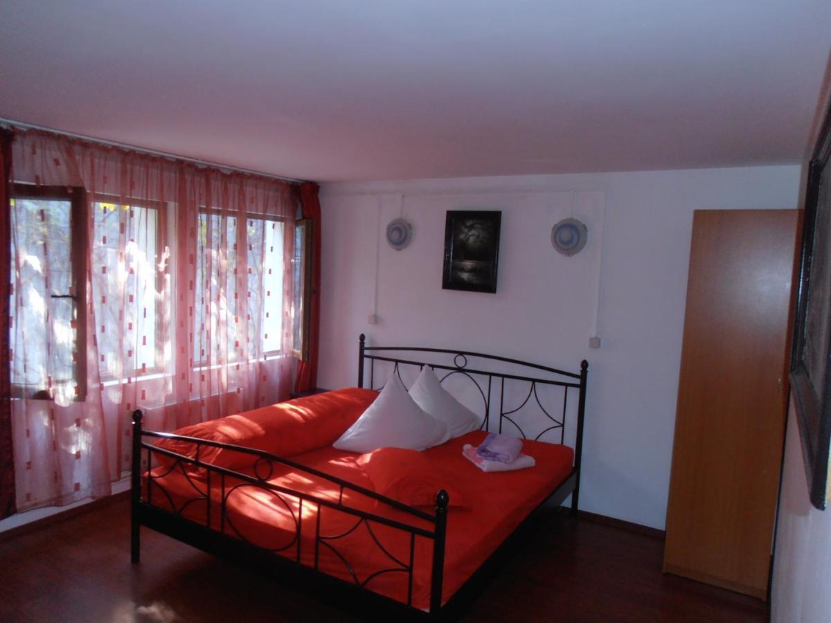 Pensiunea Sans Rival Iasi Quarto foto